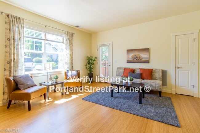property at 3243 Lakemont Dr