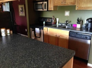 4110 Rahn Rd, Unit 323 in Eagan, MN - Building Photo - Building Photo