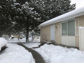 4125 Middle Park Ln in West Valley City, UT - Building Photo