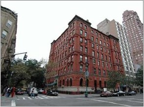 392-396 Columbus Ave in New York, NY - Building Photo - Building Photo