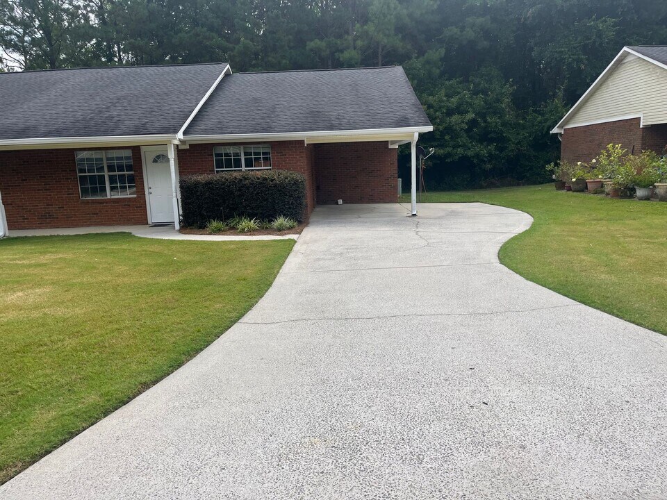 11 Oakcrest Trail NE in Rome, GA - Building Photo