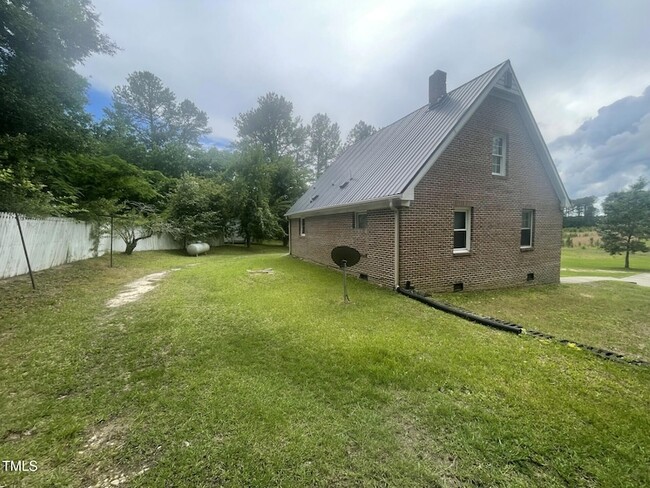 1237 Martin Pond Rd in Wendell, NC - Building Photo - Building Photo