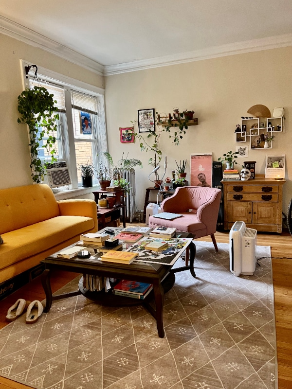 2351 N Kenneth Ave in Chicago, IL - Building Photo - Building Photo