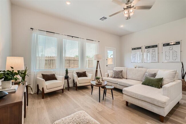 property at 6407 Pne Hts Dr