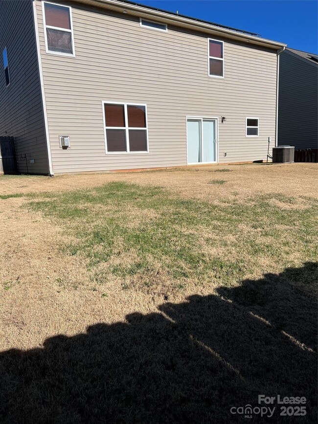 142 Saye Pl in Mooresville, NC - Building Photo - Building Photo