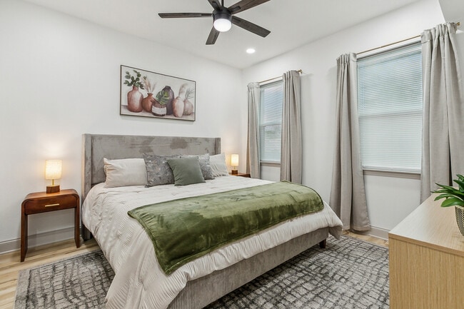 property at 3923 Clematis St