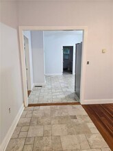 25 Old Oak Ave in Cranston, RI - Building Photo - Building Photo
