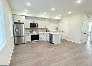 2511 Manton St, Unit 3 in Philadelphia, PA - Building Photo - Building Photo