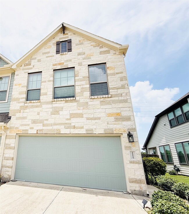 property at 2555 Terrace Point Dr