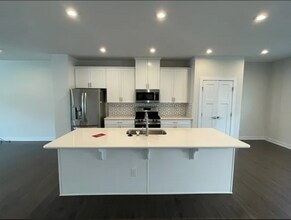 1805 Shumard Ln in Charlotte, NC - Building Photo - Building Photo