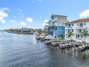 5816 Shell Cove Drive in Cape Coral, FL - Building Photo - Building Photo