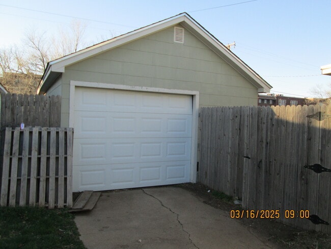 700 Sunset Ter in Amarillo, TX - Building Photo - Building Photo