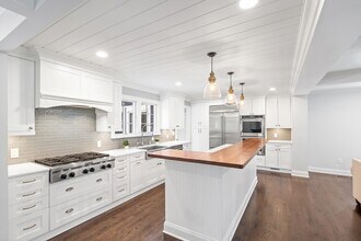 20 Rustic Terrace in Fair Haven, NJ - Building Photo - Building Photo