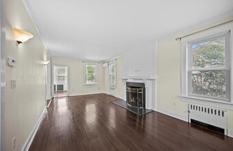 26 Crane Ave in White Plains, NY - Building Photo - Building Photo