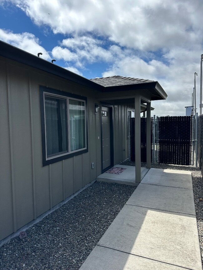 property at 2500 Avery Ct