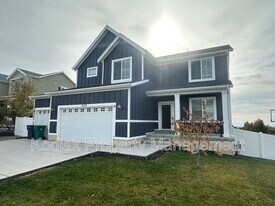 1028 E Bigelow Ave in Layton, UT - Building Photo