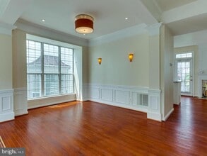 27 Arell Ct in Alexandria, VA - Building Photo - Building Photo