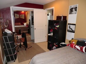 1030 N Milwaukee Ave, Unit 3 in Chicago, IL - Foto de edificio - Building Photo