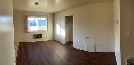 125 Arcola St in Inkster, MI - Building Photo - Building Photo