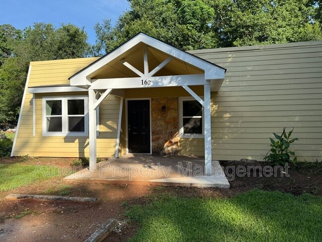 property at 160 Reed St