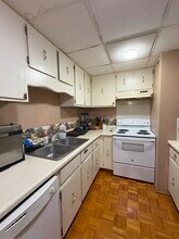 3854 S Parkway Dr in Northbrook, IL - Building Photo - Building Photo