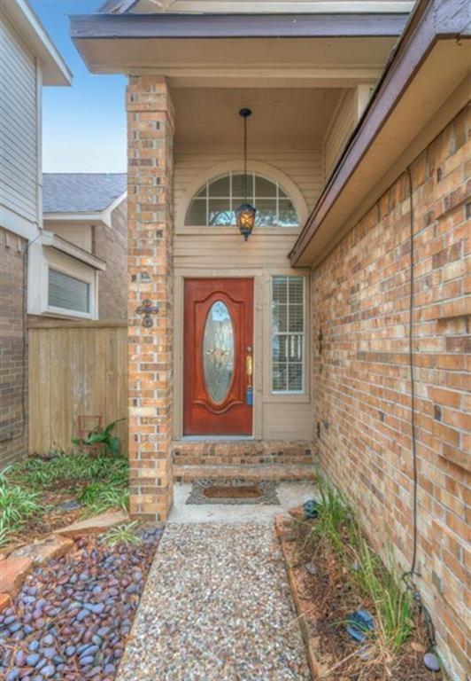 14302 Reissen Ln in Houston, TX - Foto de edificio - Building Photo