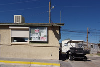 AAA Mobile Home Park in Las Vegas, NV - Foto de edificio - Building Photo