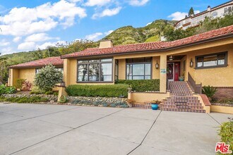 4244 Avenida De La Encinal in Malibu, CA - Building Photo - Building Photo