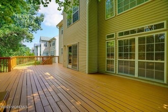 6 Mulberry Ln in Holmdel, NJ - Building Photo - Building Photo