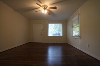 620 Harper Ave in Auburn, AL - Building Photo - Building Photo