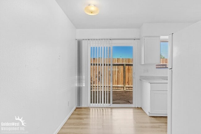 property at 2209 W Belmont Ave