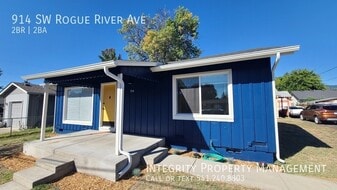 914 SW Rogue River Ave in Grants Pass, OR - Building Photo