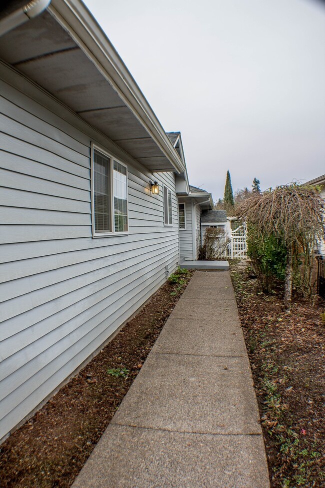 3115 La Costa Loop S in Salem, OR - Building Photo - Building Photo