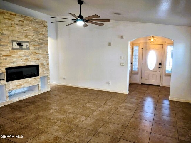 2828 Bear Rock Pl in El Paso, TX - Building Photo - Building Photo