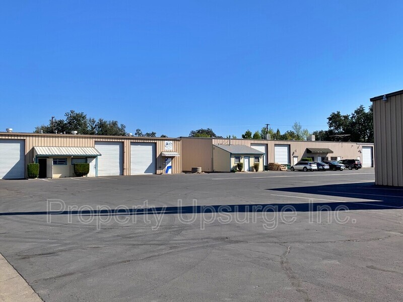 6200 Stainless Way in Anderson, CA - Building Photo