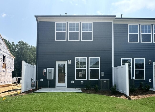 property at 812 Kensley Grv Ln