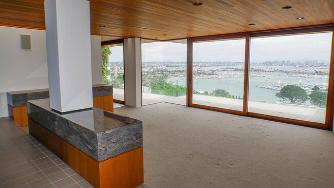 711 Armada Terrace in San Diego, CA - Building Photo - Building Photo