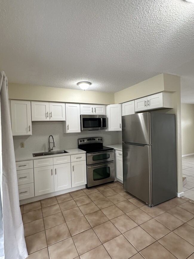 8912 SE Parkway Dr in Hobe Sound, FL - Building Photo - Building Photo