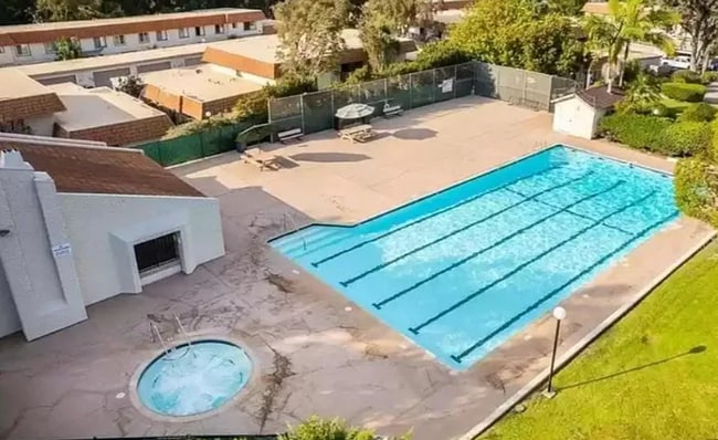 2715 Via Cardel in Carlsbad, CA - Building Photo - Building Photo