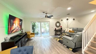 1407 SW 48th Terrace in Deerfield Beach, FL - Foto de edificio - Building Photo