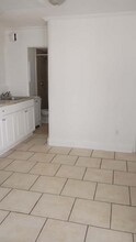 786 NW 75th St in Miami, FL - Building Photo - Building Photo