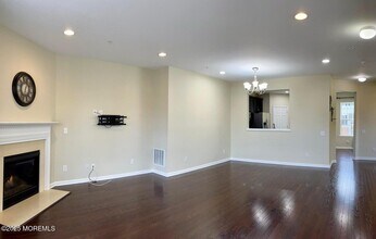 155 Waypoint Dr in Eatontown, NJ - Building Photo - Building Photo
