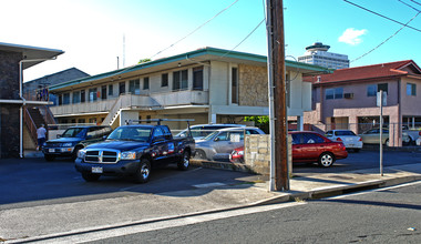 721 Birch St in Honolulu, HI - Building Photo - Building Photo