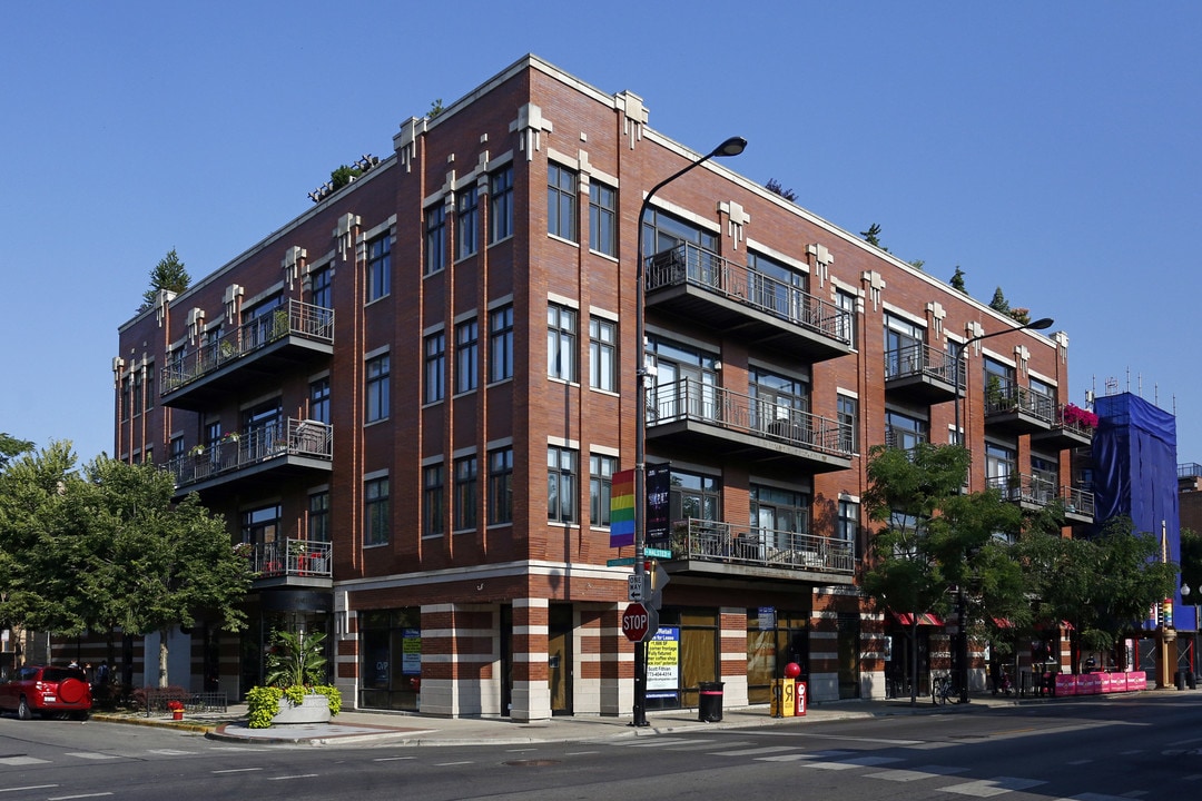 3500 N Halsted St in Chicago, IL - Building Photo