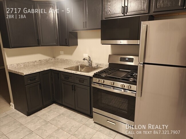 2717 Gabriel Ave in Zion, IL - Building Photo - Building Photo