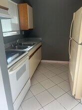 6106 Forest Hill Blvd in West Palm Beach, FL - Building Photo - Building Photo