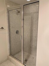 185 SW 7th St, Unit 1606 in Miami, FL - Building Photo - Building Photo