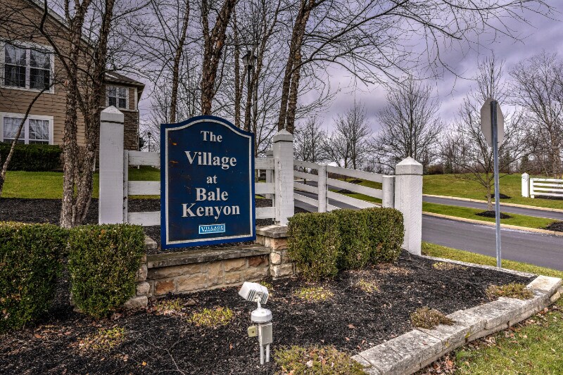 3599 Birkland Cir in Lewis Center, OH - Foto de edificio