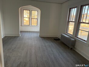 344 Colman St in New London, CT - Building Photo - Building Photo