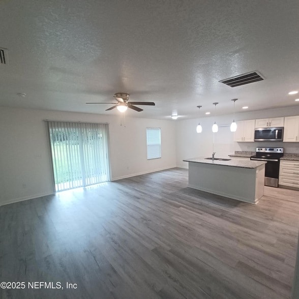 4840 Kenneth St in Hastings, FL - Building Photo - Building Photo